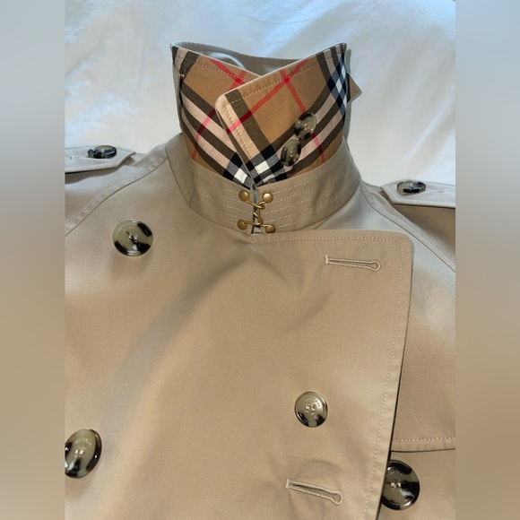 BURBERRY WATERLOO HERITAGE LONG TRENCH - Picture 9 of 16